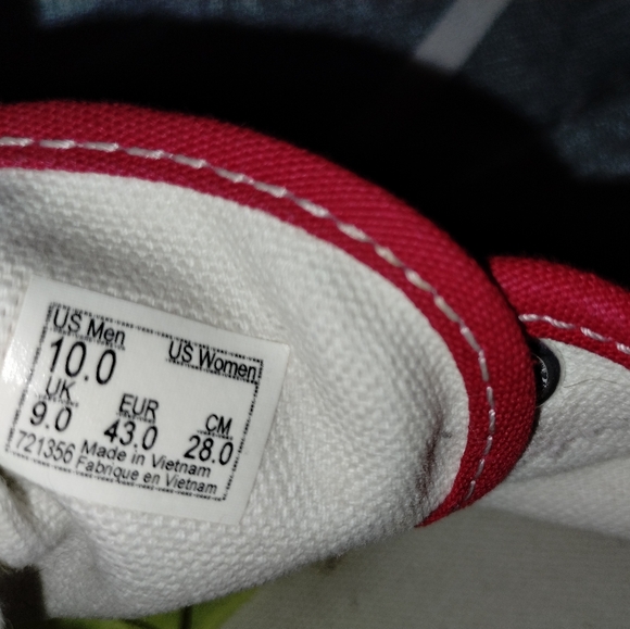 VANS Red Lace-up Men's size 10 USA - Picture 11 of 11